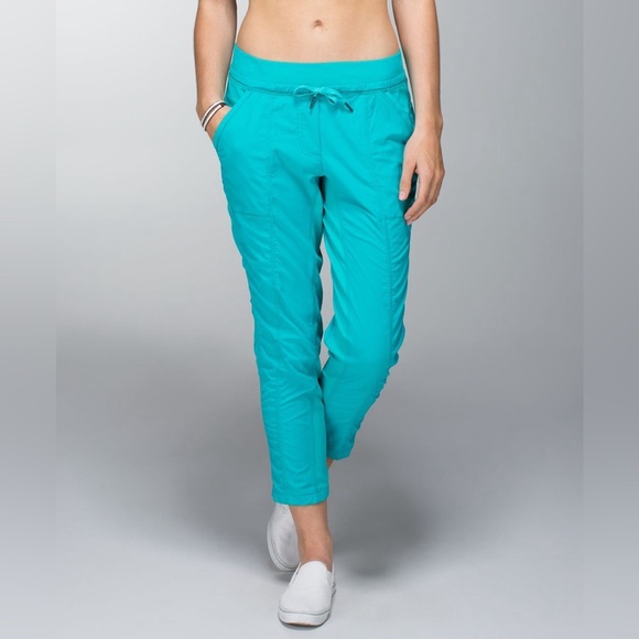 Lululemon Street To Studio Pant Unlined Size 4 - Picture 1 of 9